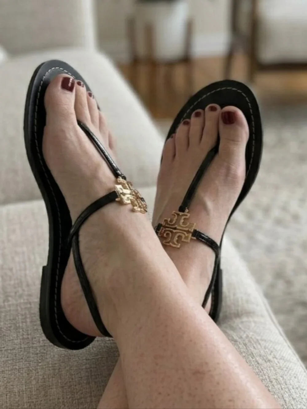 Tory Burch Melinda Flat Thong T-Strap Sandal Black Size 9.5